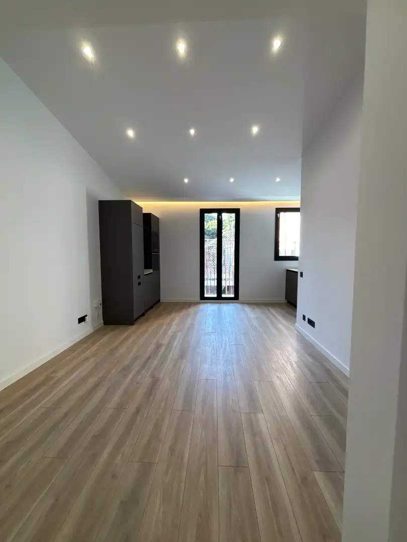 Piso con terraza en venta en Carrer del Canonge Pibernat, imagen 3