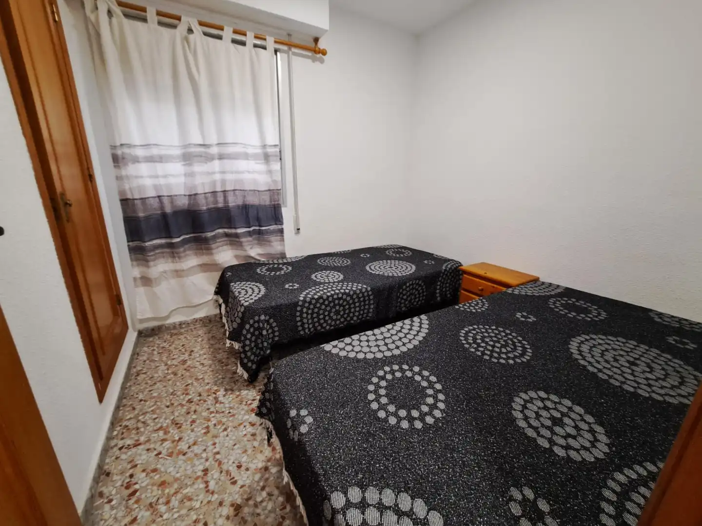 Dormitori de Apartament de lloguer en Sueca amb Terrassa, Moblat i Balcó