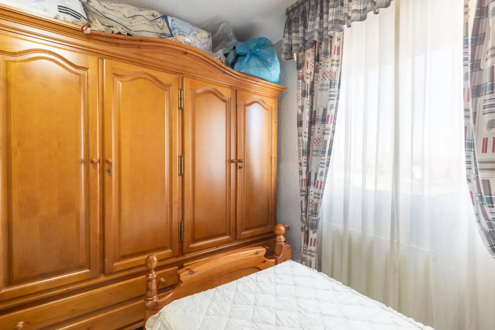 Dormitori de Casa adosada en venda en Las Gabias amb Aire condicionat, Calefacció i Jardí privat