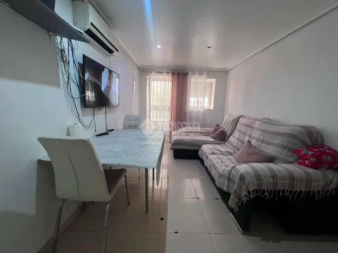 Casa adosada en venta en Ctra. Circunvalación - La Magdalena