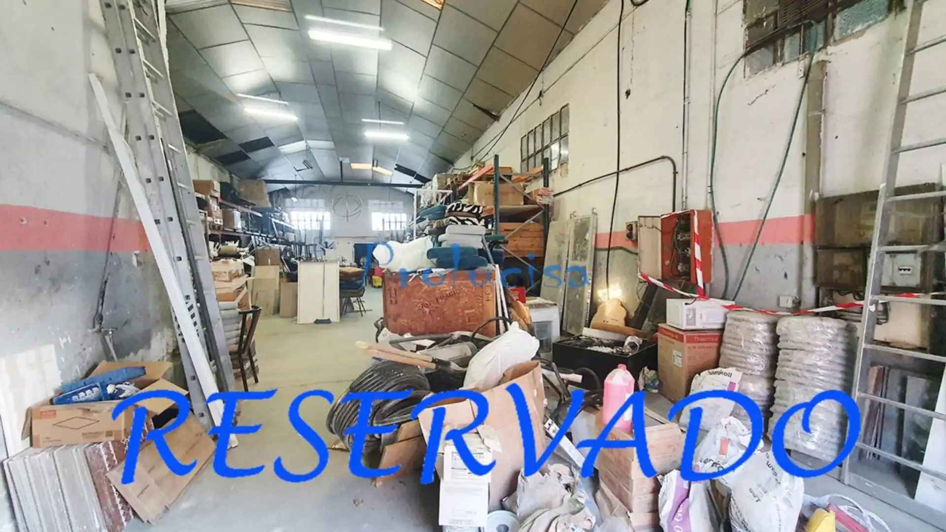 Nave industrial en venta en Humanes de Madrid