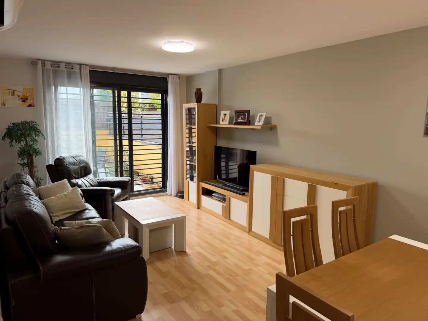 Living room of Flat for sale in Pinto  with Air Conditioner, Terrace and Swimming Pool