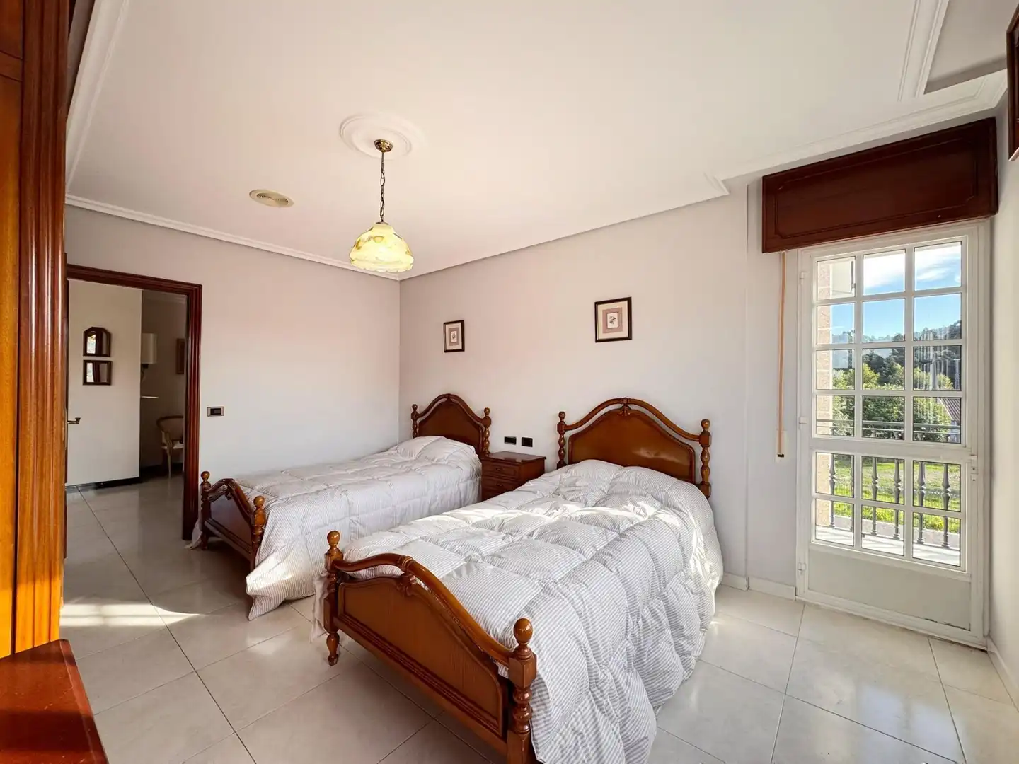 Habitación de Casa o chalet en venta en Barro con Calefacción, Jardín privado y Terraza