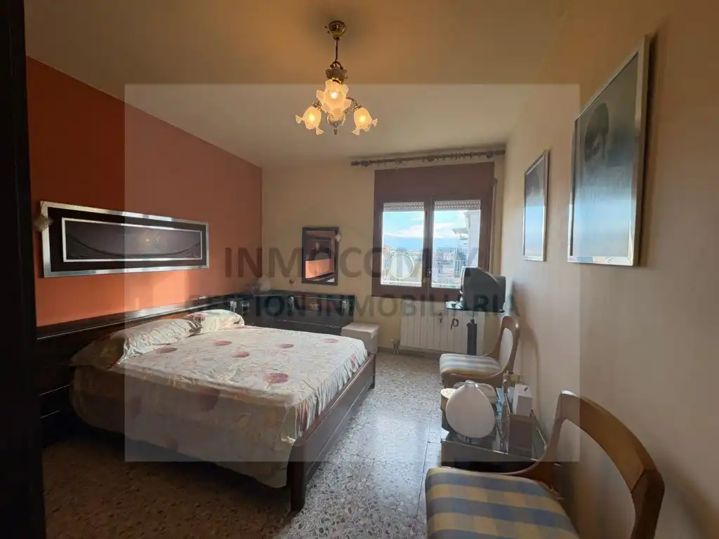Piso con ascensor en venta en La Bisbal d'Empordà, imagen 2