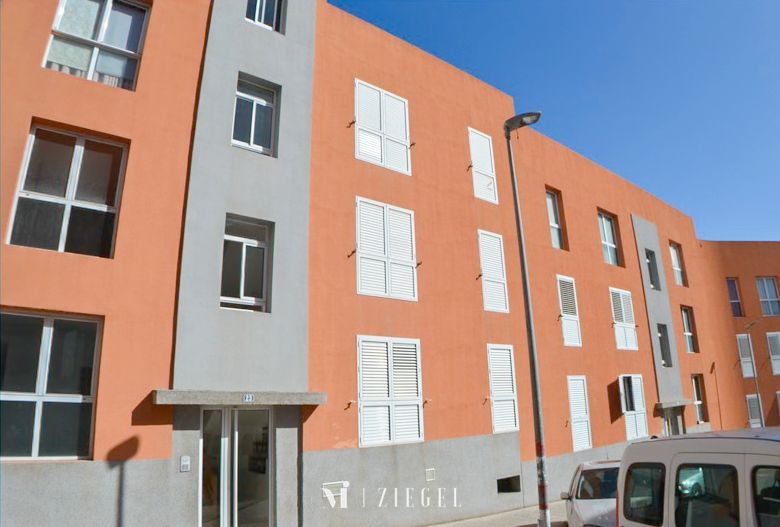Vista exterior de Piso de alquiler en Arucas con Trastero