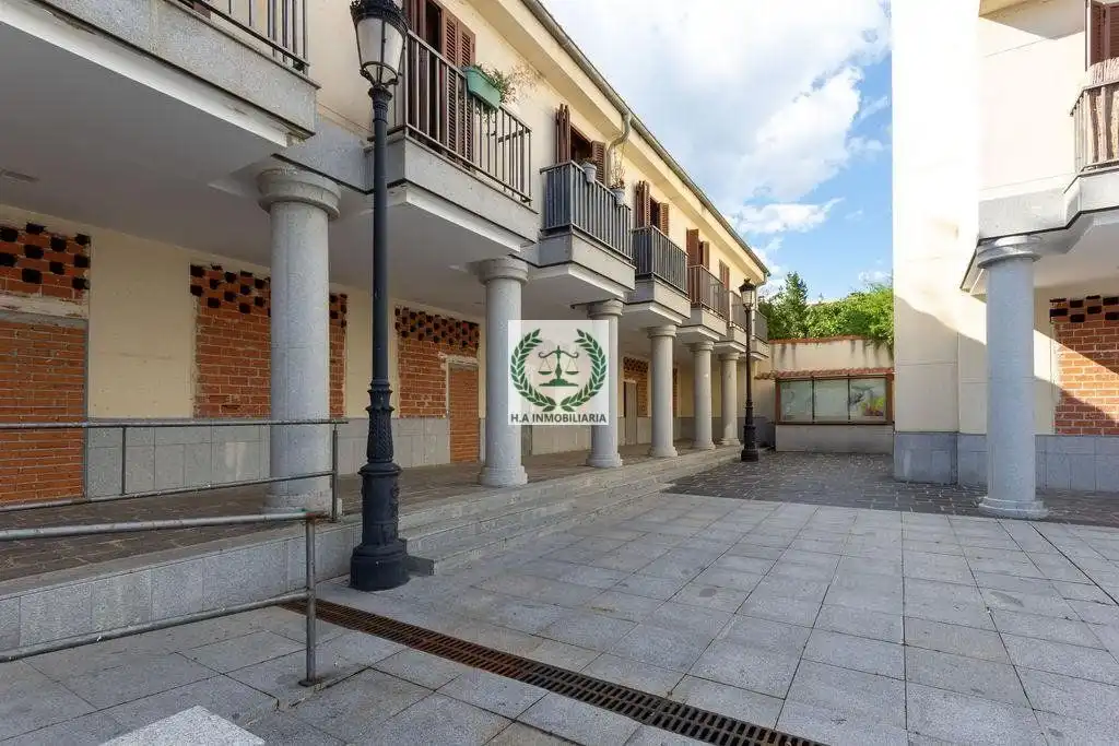 Local comercial en venda a Venturada Pueblo, imagen 4