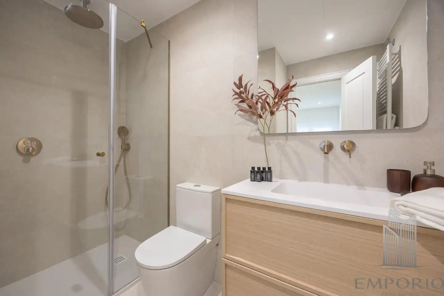 Piso con ascensor en venta en De Ayala, imagen 21