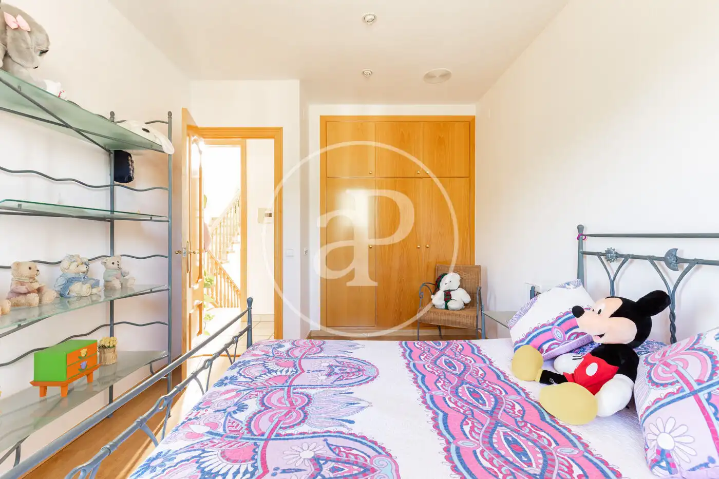 Dormitori de Casa o xalet en venda en Castellar del Vallès amb Aire condicionat, Calefacció i Jardí privat
