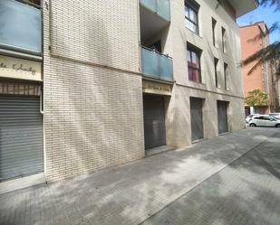 Vista exterior de Local en venda en Cornellà de Llobregat