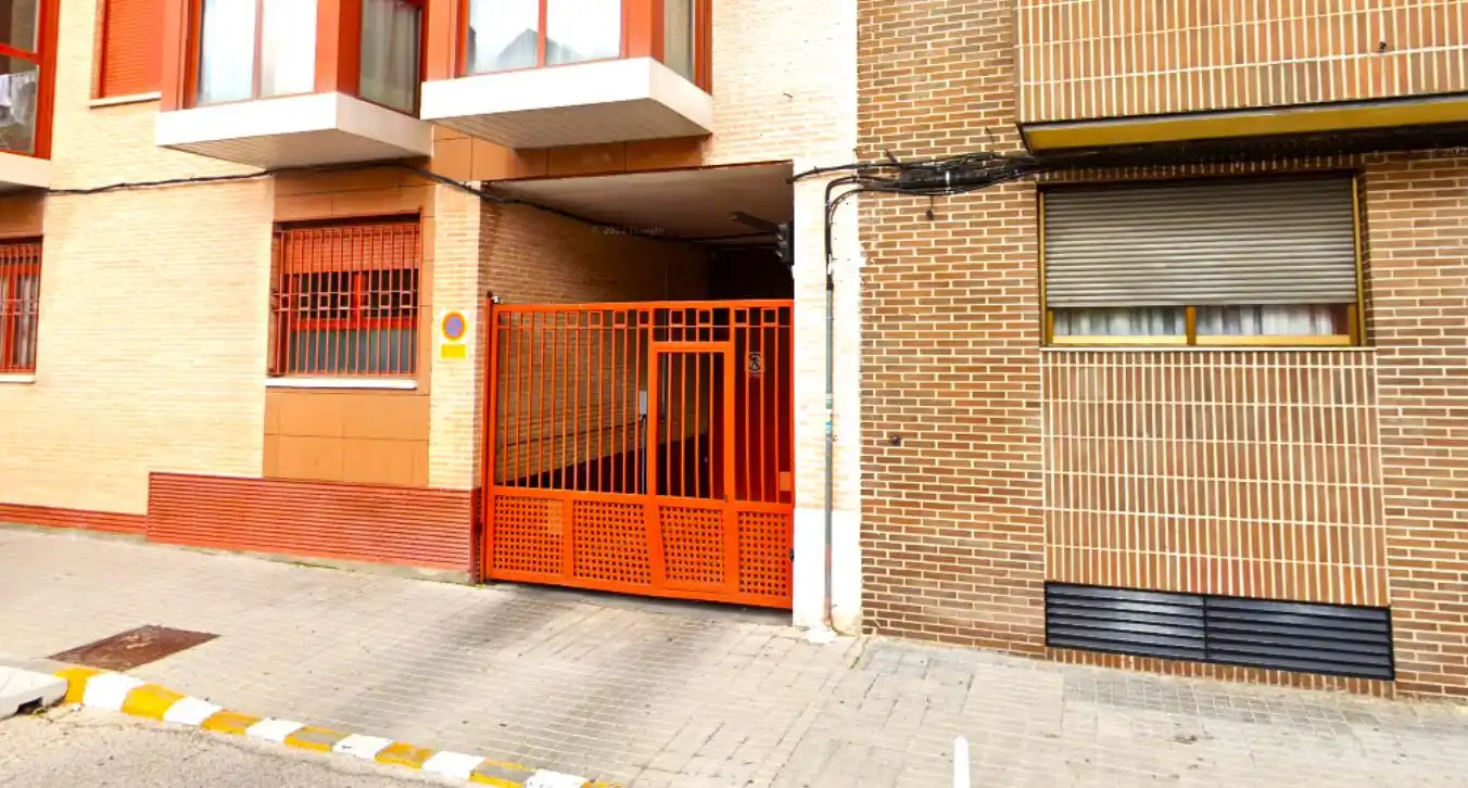 Individual con ascensor en venta en Calle Cedra 21, imagen 3