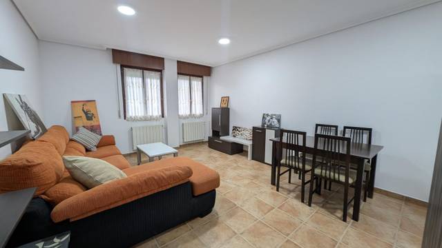 Piso en Alquiler en SORRRIBERO ALTO, 20 en Renedo