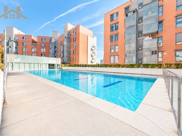 Piso con balcón en venta en Calle de Triacastela