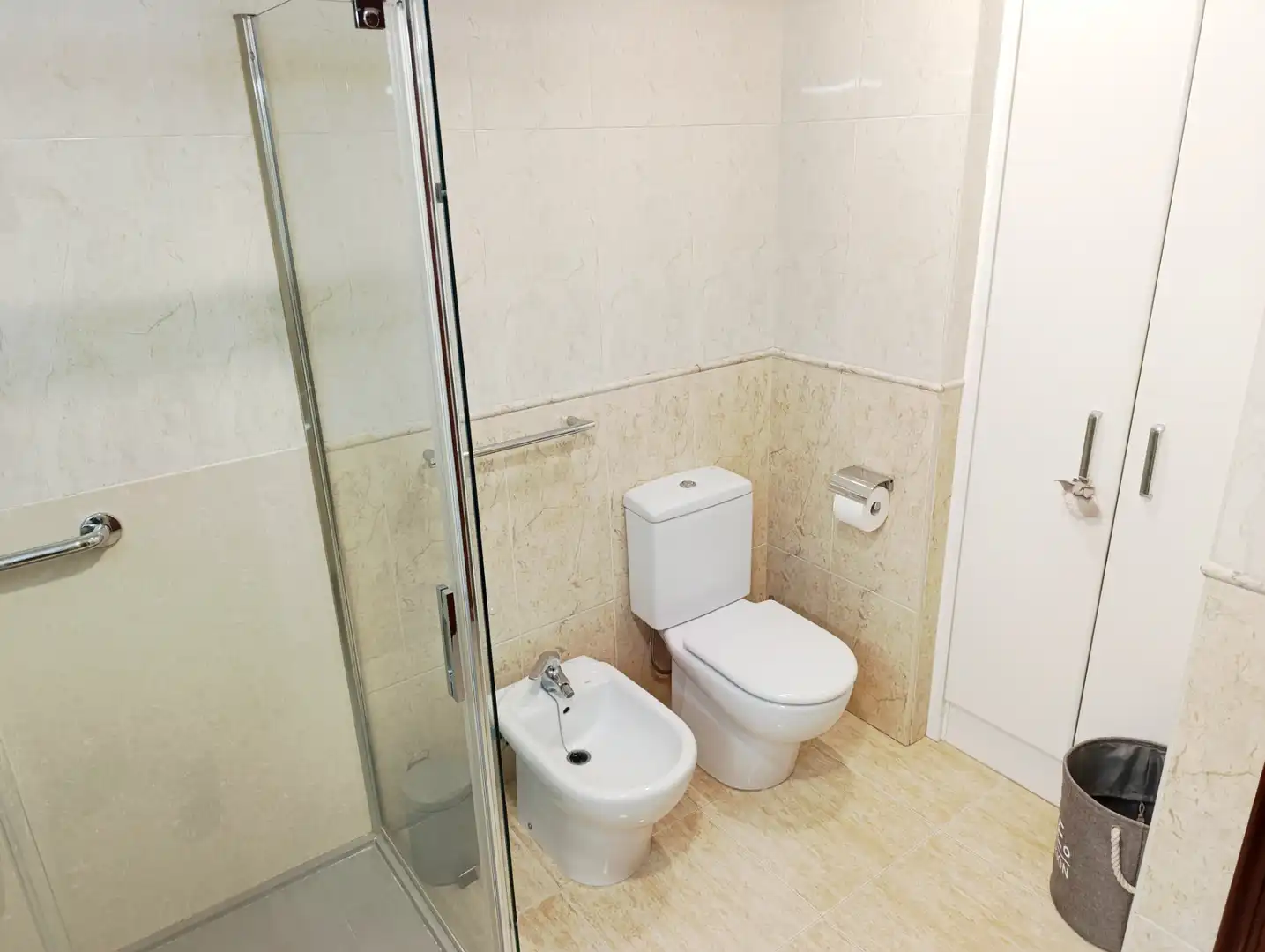 Baño de Casa o chalet en venta en Pineda de Mar con Aire acondicionado, Calefacción y Jardín privado