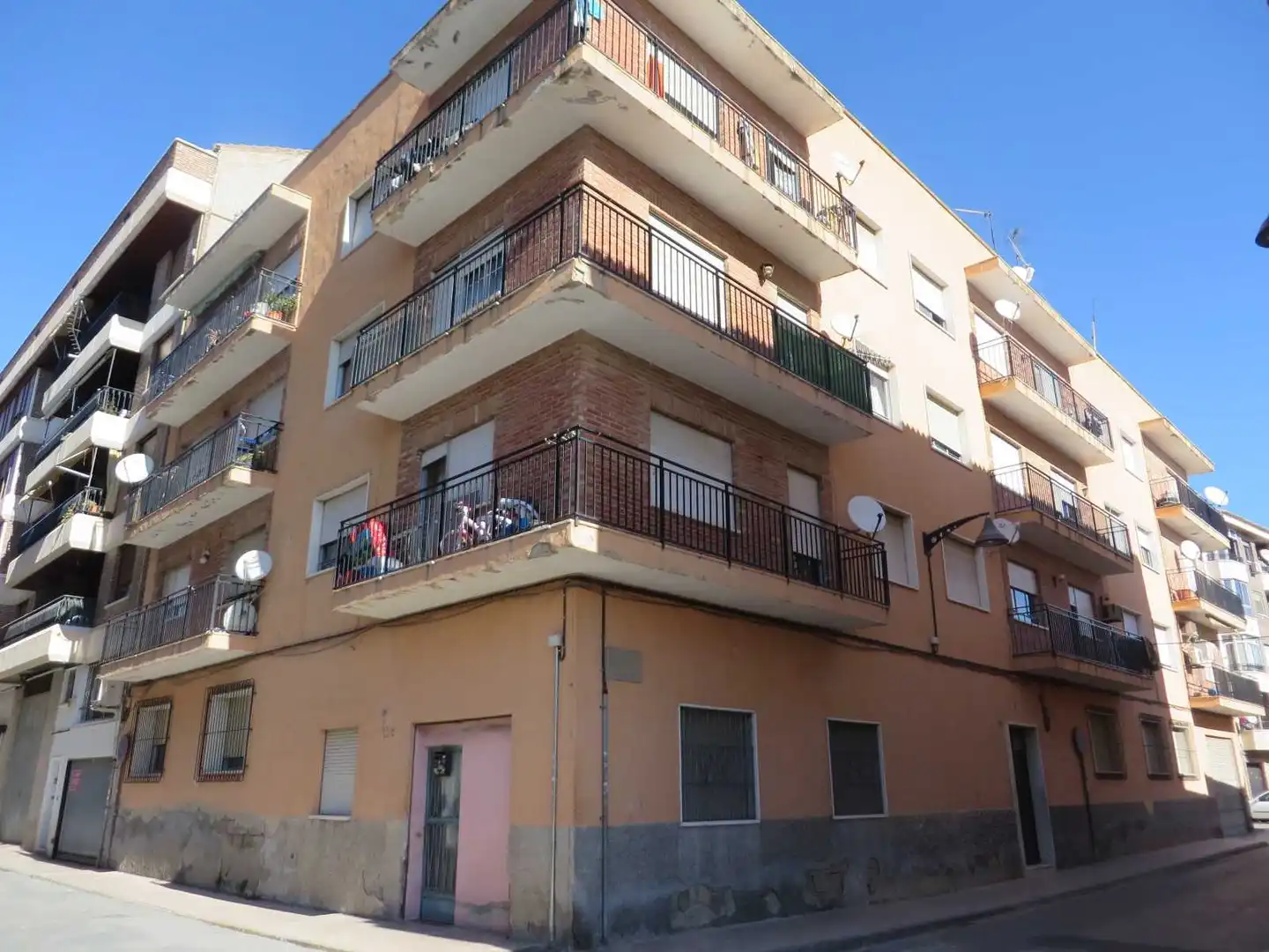 Piso en venta en C/ Mariano Artes esq C/ Acequia