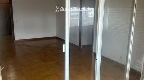 Foto 3 de Piso en venta en Carmen Amaya, El Gornal, L'Hospitalet de Llobregat