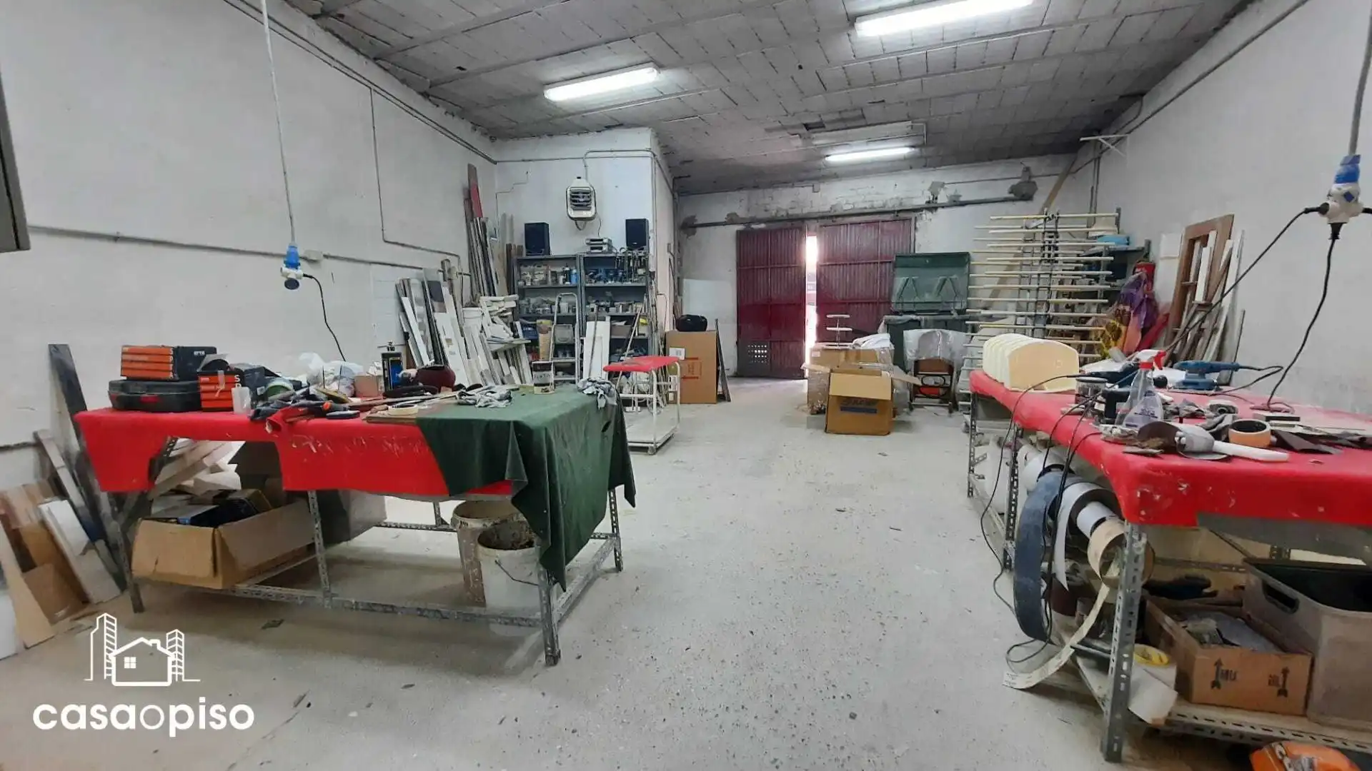 Fabrikhallen zum Verkauf in Terrassa