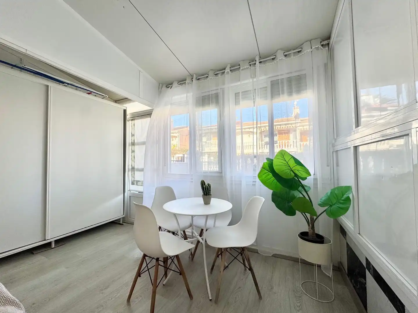 Dining room of Flat for rent in Santa Pola  with Heating, Parquet flooring and Terrace