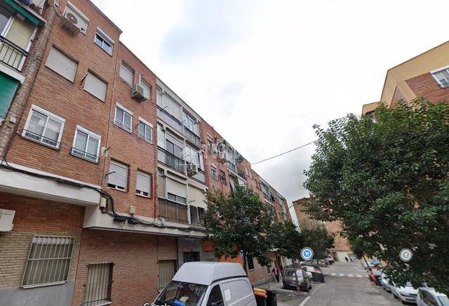 Piso en Venta en Palomeras Bajas