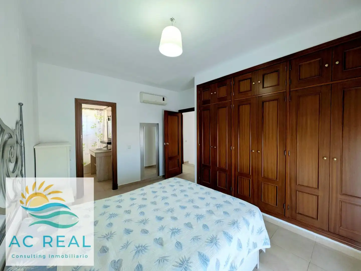 Habitación de Casa adosada en venta en Ayamonte con Aire acondicionado, Jardín privado y Terraza
