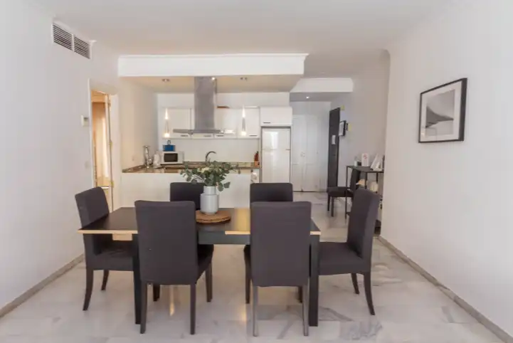 Apartament amb piscina en venda a Avenida José Banús, imagen 3
