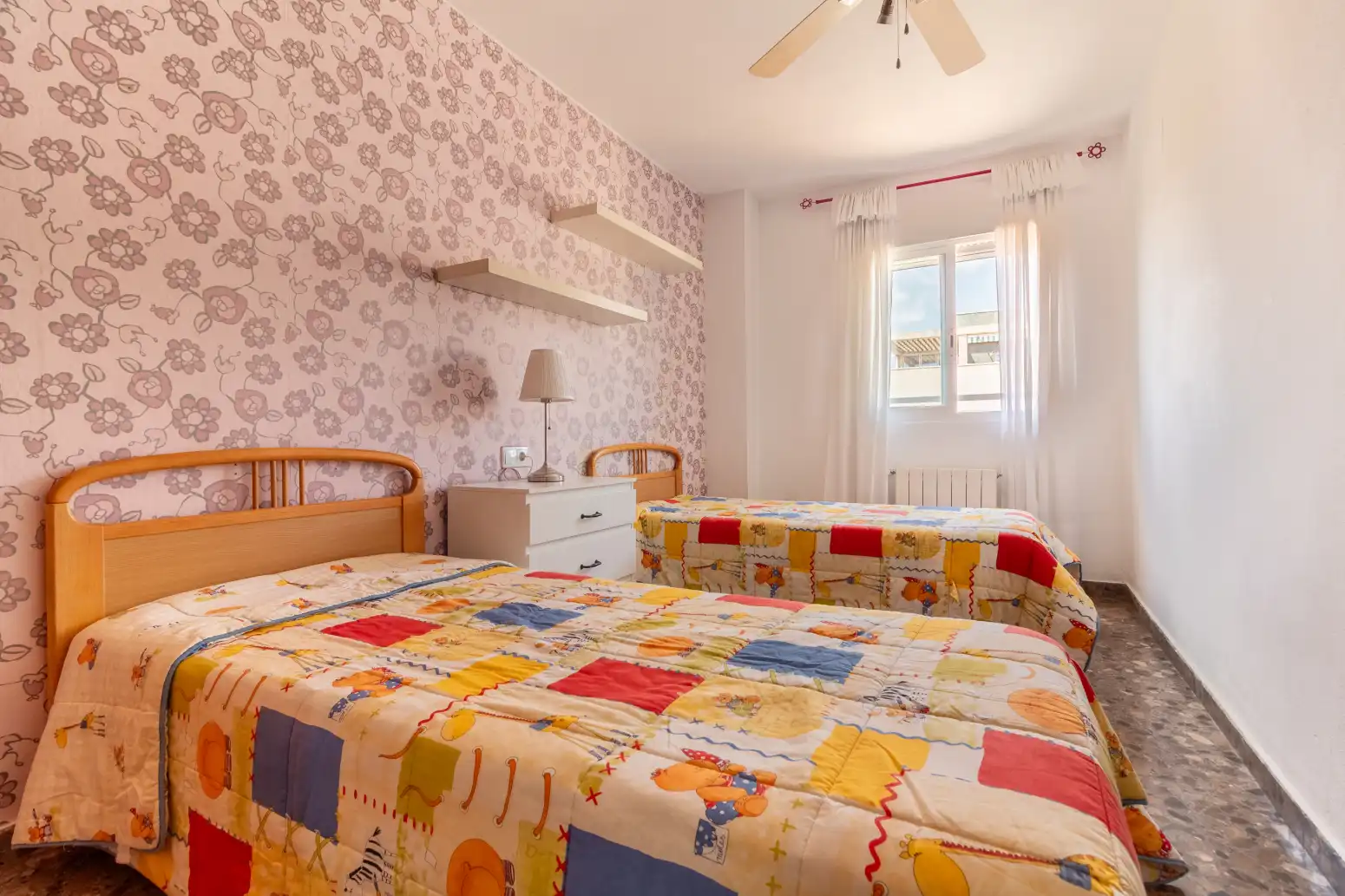 Schlafzimmer von Wohnung zur Miete in Sagunto / Sagunt mit Klimaanlage, Heizung und Möbliert