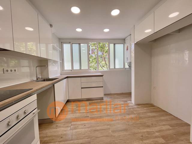 Piso en Venta en de Guipúscoa en Sant Martí de Provençals