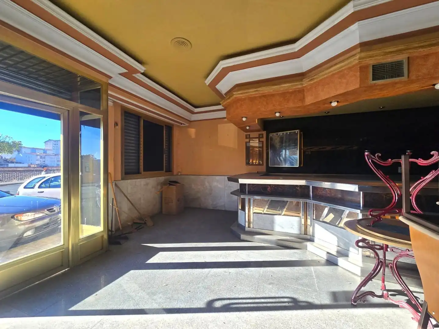 Local en venta en Plasencia con Amueblado