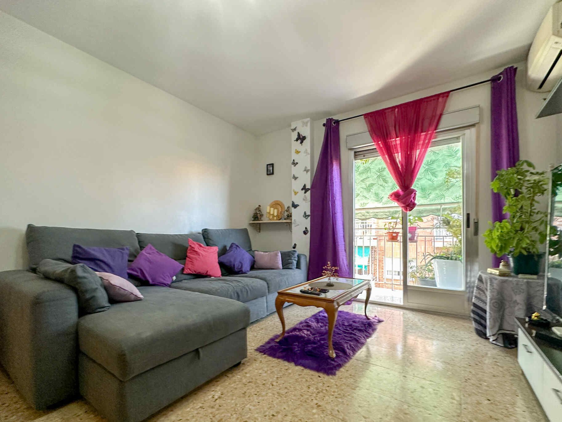 Sala d'estar de Pis en venda en  Madrid Capital amb Aire condicionat, Calefacció i Terrassa