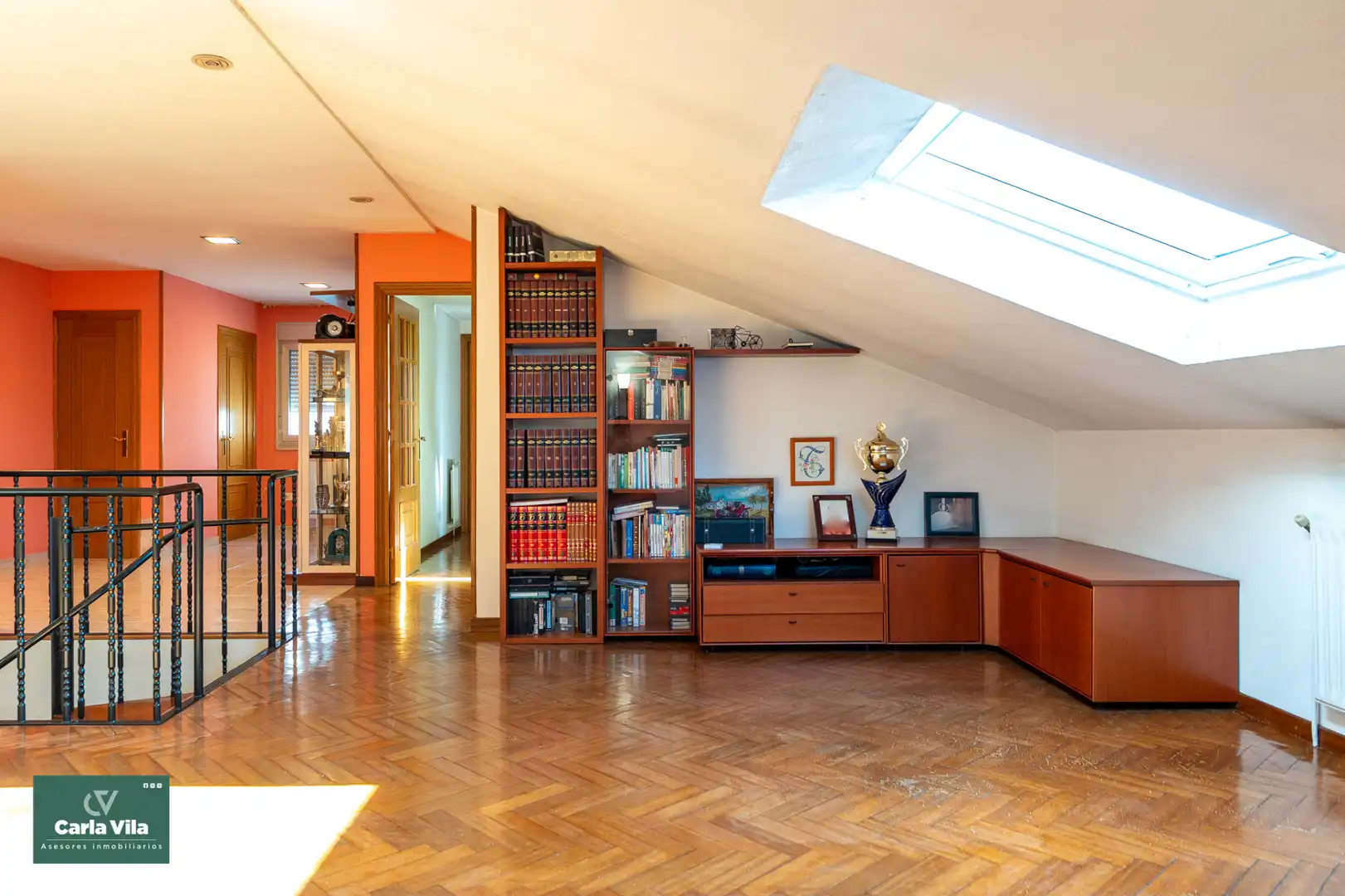 Sala d'estar de Dúplex en venda en Lugo amb Calefacció, Parquet i Traster