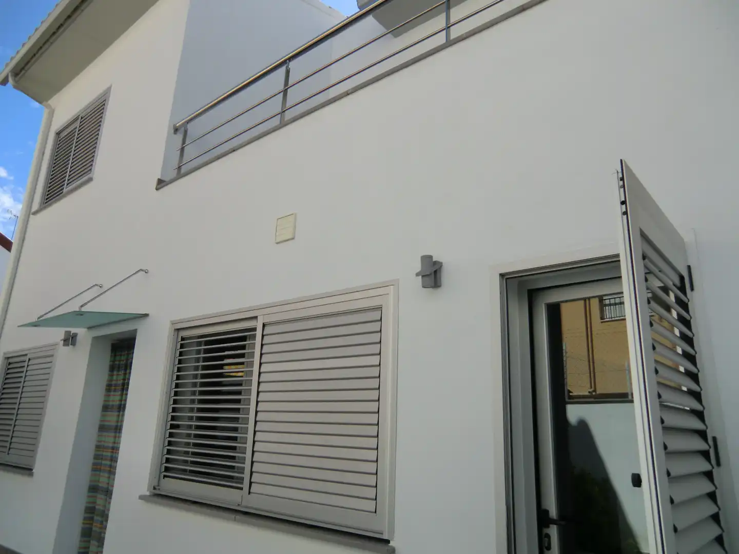 Vista exterior de Casa o chalet en venta en Fuente Vaqueros con Jardín privado y Jacuzzi
