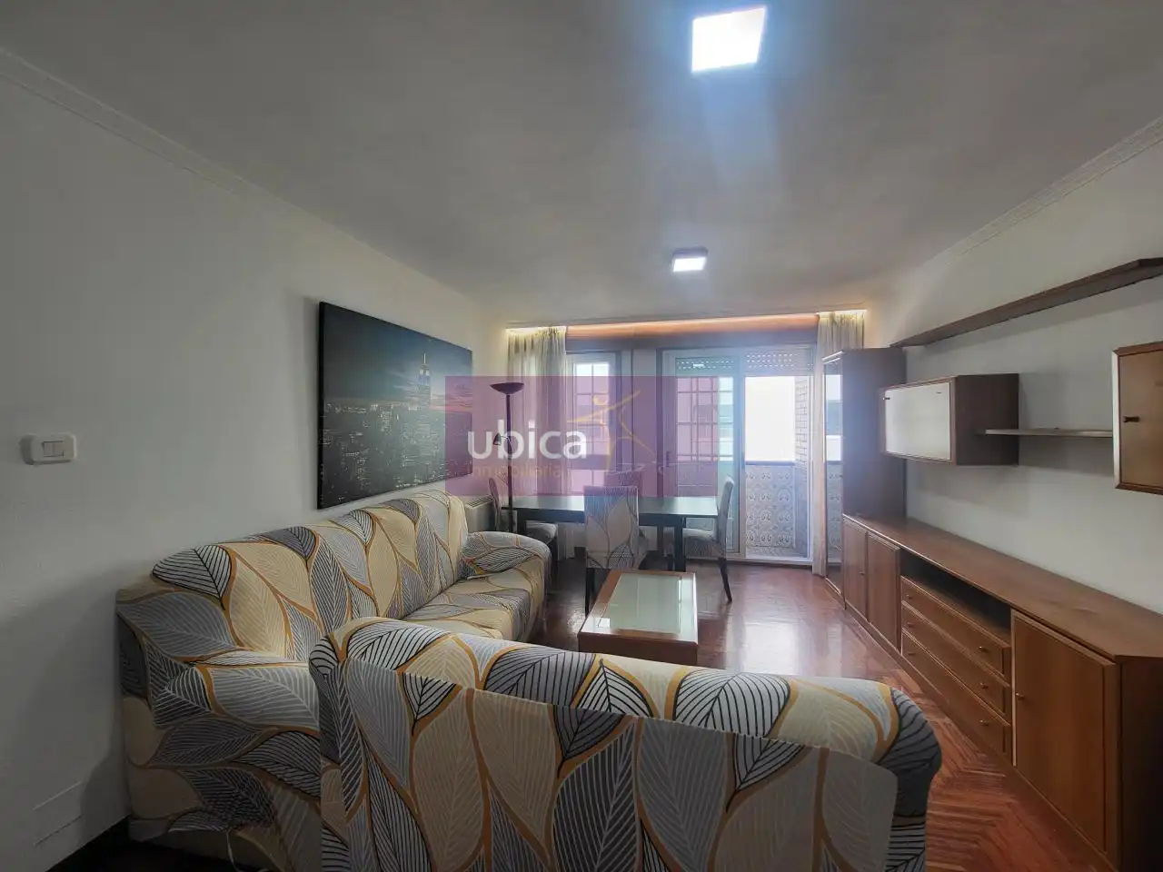 Sala de estar de Piso en venta en Vigo  con Calefacción, Parquet y Terraza