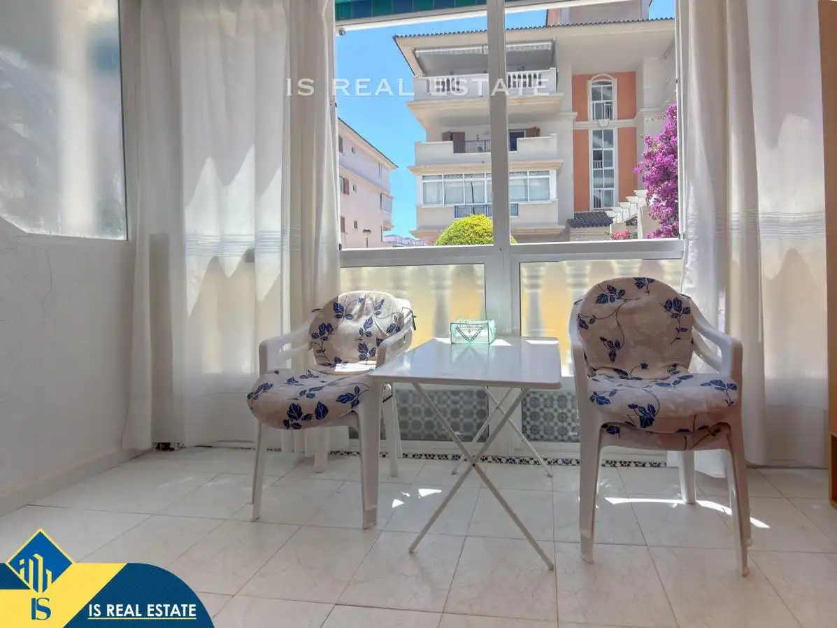 Vista exterior de Estudio en venta en Torrevieja con Aire acondicionado, Calefacción y Terraza