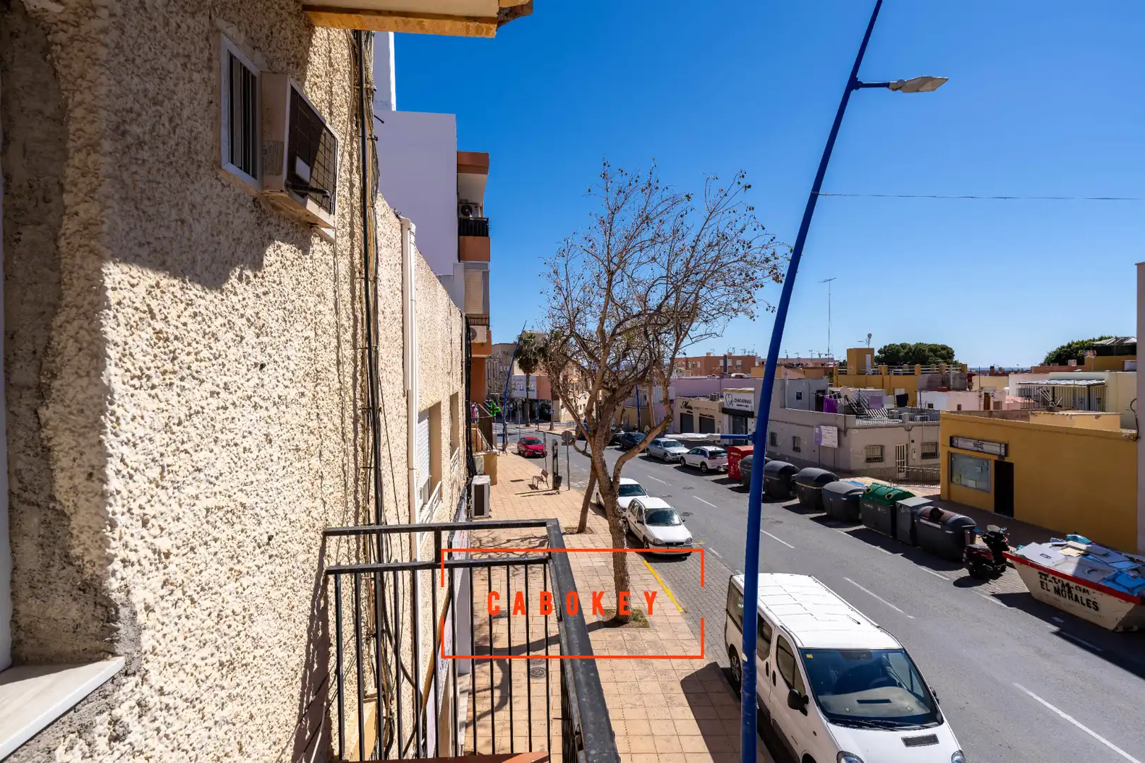 Vista exterior de Casa adosada en venta en Almería con Terraza