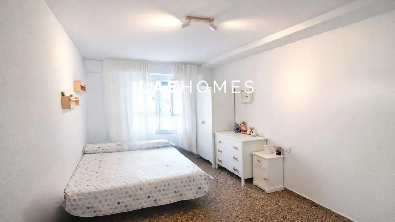 Bedroom of Flat for sale in Alcoy / Alcoi  with Air Conditioner, Terrace and Storage room