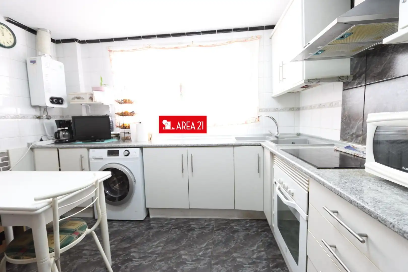 Cocina de Piso en venta en Valencia con Aire acondicionado y Balcón