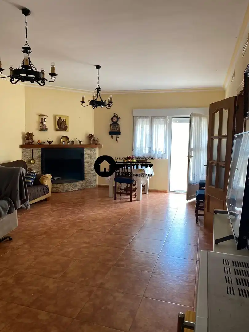 Sala d'estar de Casa o xalet en venda en Pozohondo amb Aire condicionat, Jardí privat i Traster