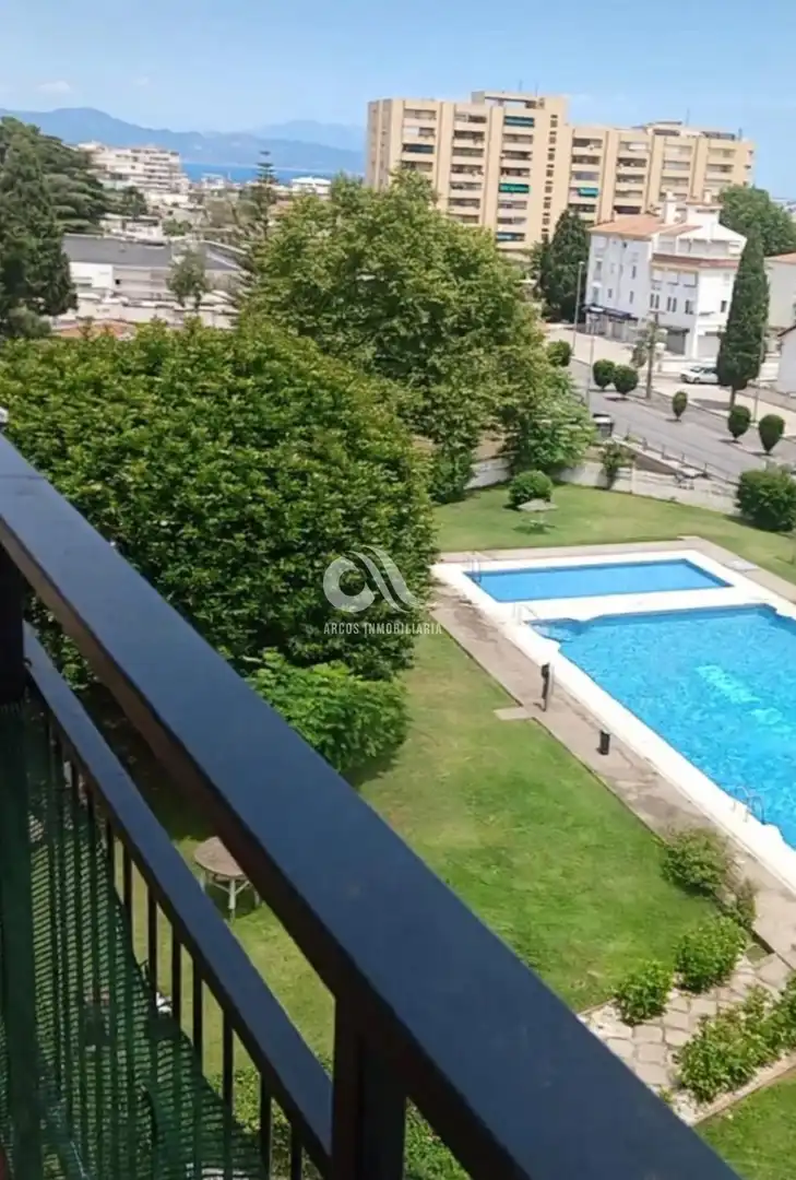 Piscina de Pis en venda en Benalmádena amb Piscina comunitària