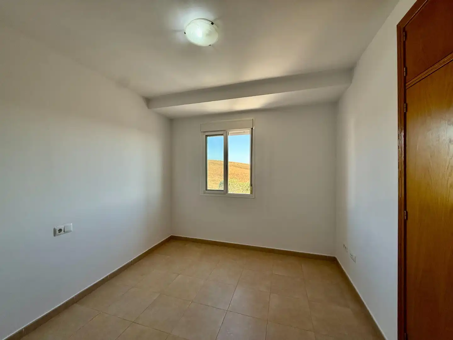 Habitación de Casa adosada en venta en Medina Sidonia con Terraza, Balcón y Alarma