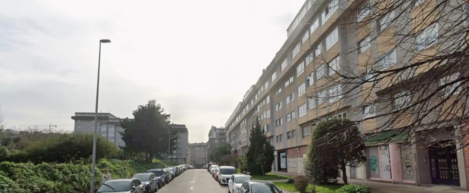 Außenansicht von Wohnung zum Verkauf in A Coruña Capital  mit Ofen