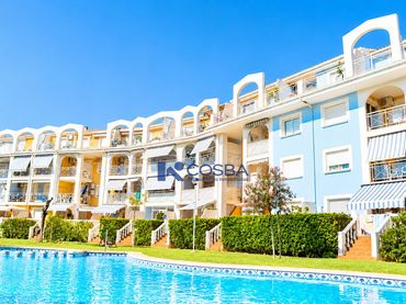 Apartament amb piscina en venda a Las Marinas / Les Marines