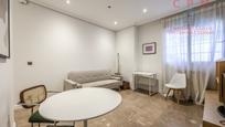 Living room of Flat to rent in  Madrid Capital  with Air Conditioner, Heating and Parquet flooring