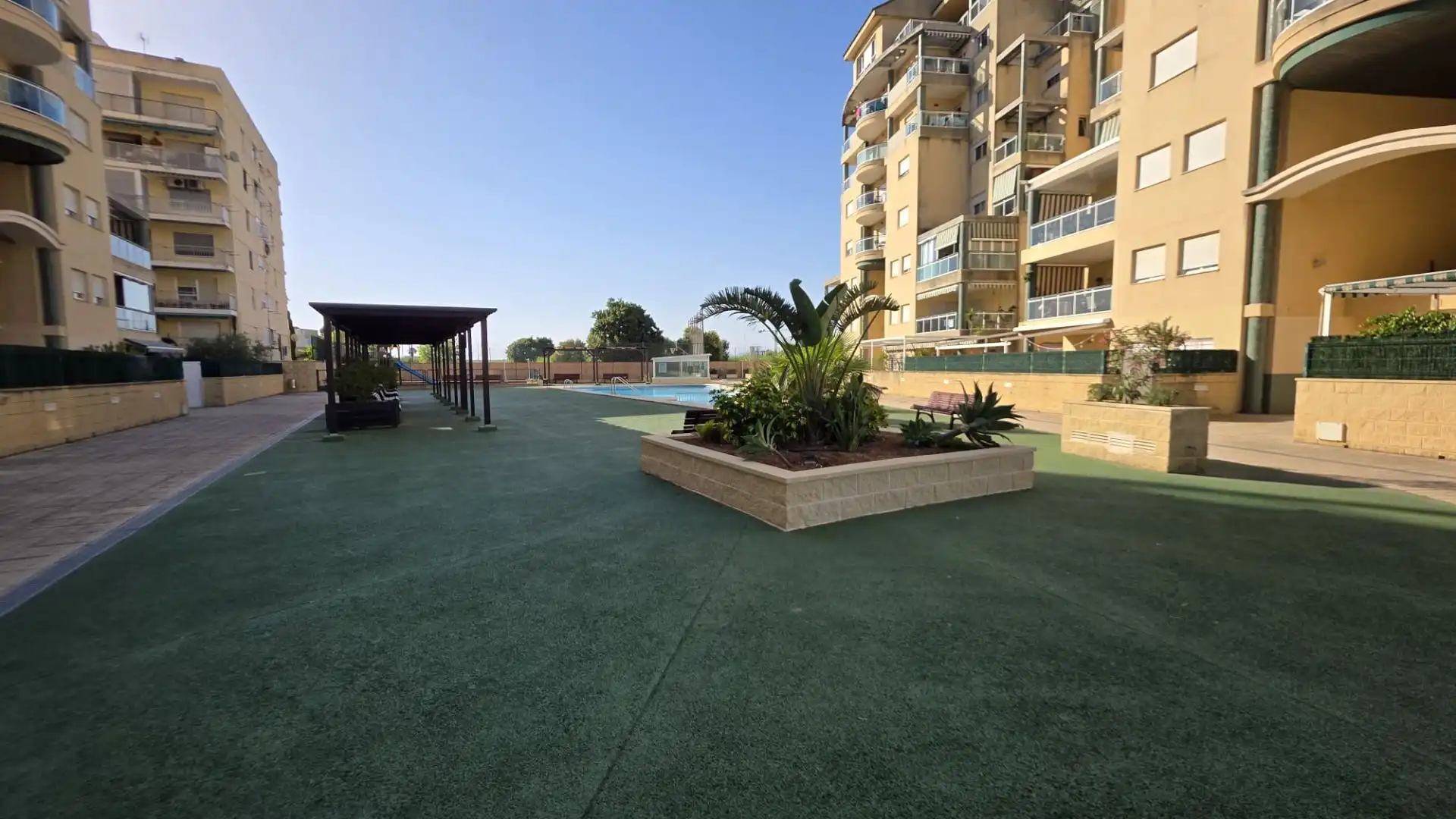 Piscina de Piso en venta en Gandia con Aire acondicionado, Calefacción y Terraza