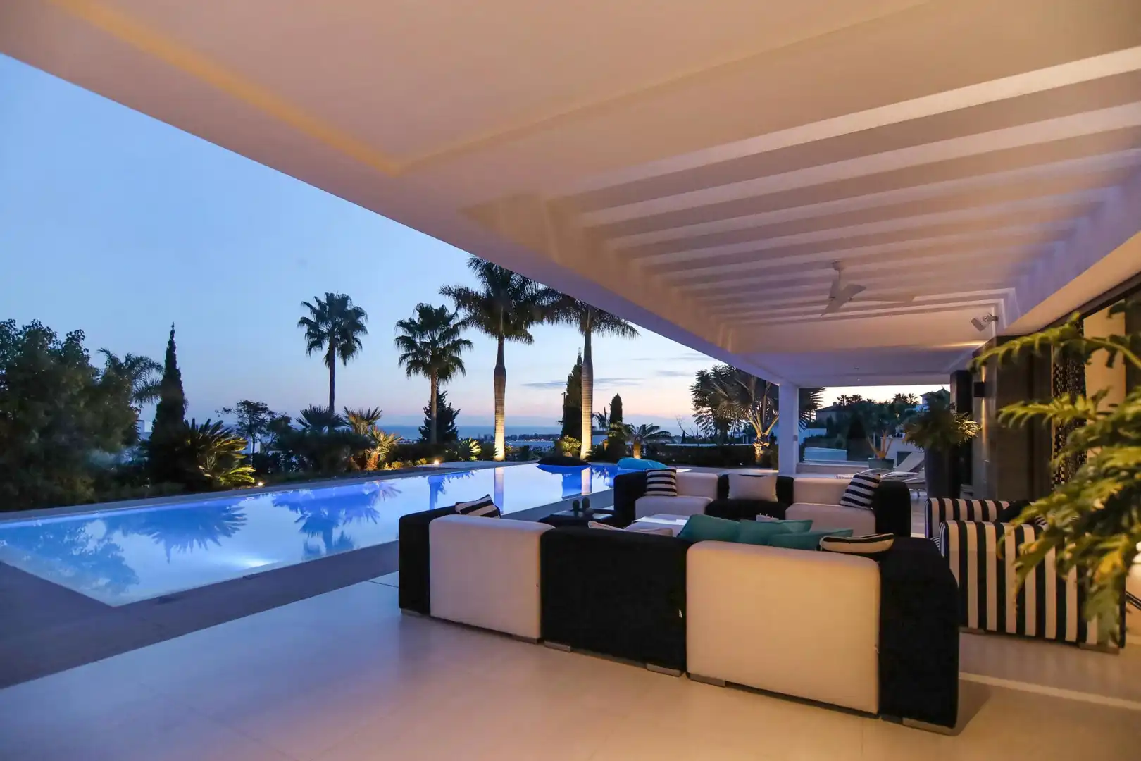 Casa con terraza en venta en Los Flamingos, imagen 12