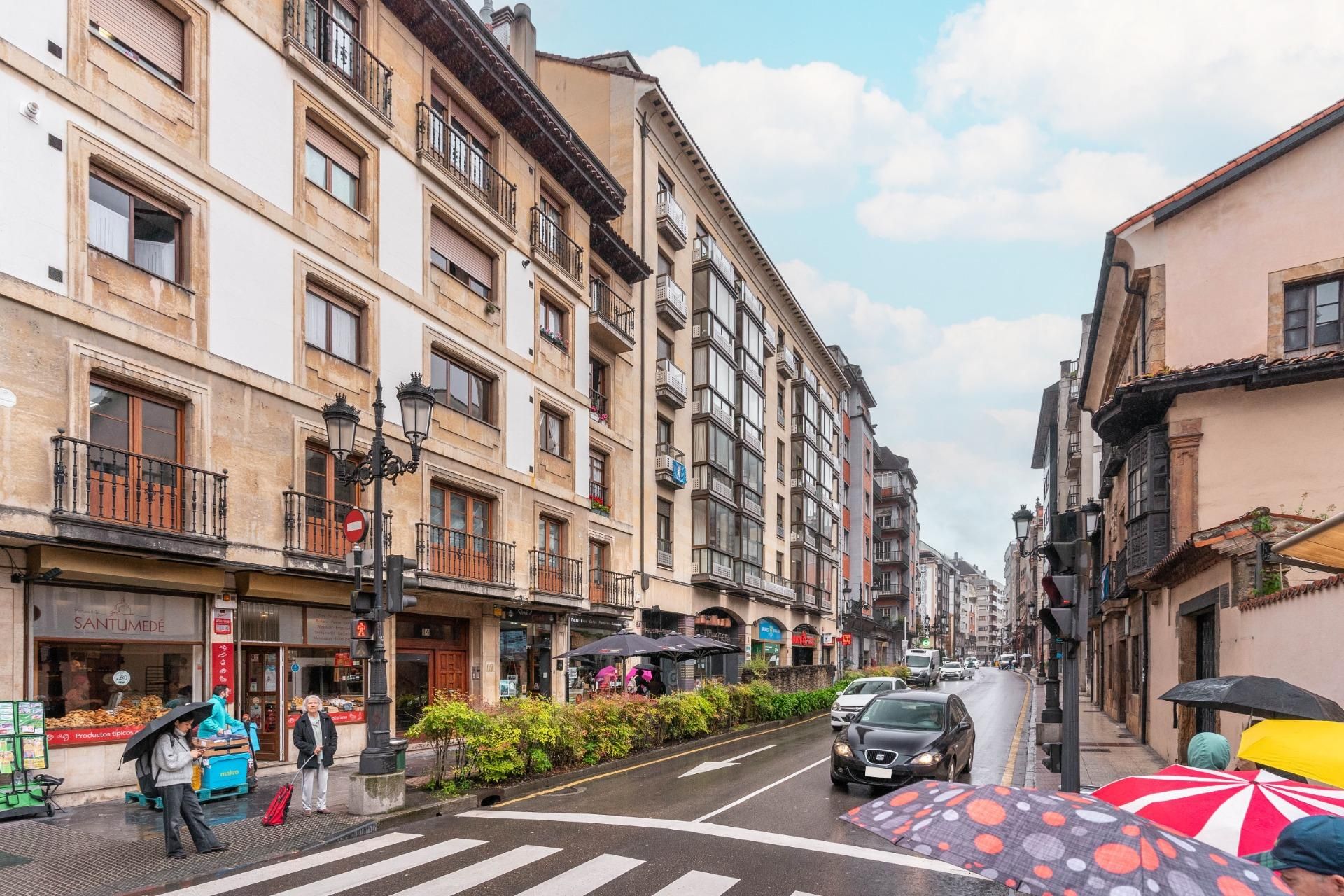 Exterior view of Flat for sale in Oviedo   with Heating, Terrace and Storage room