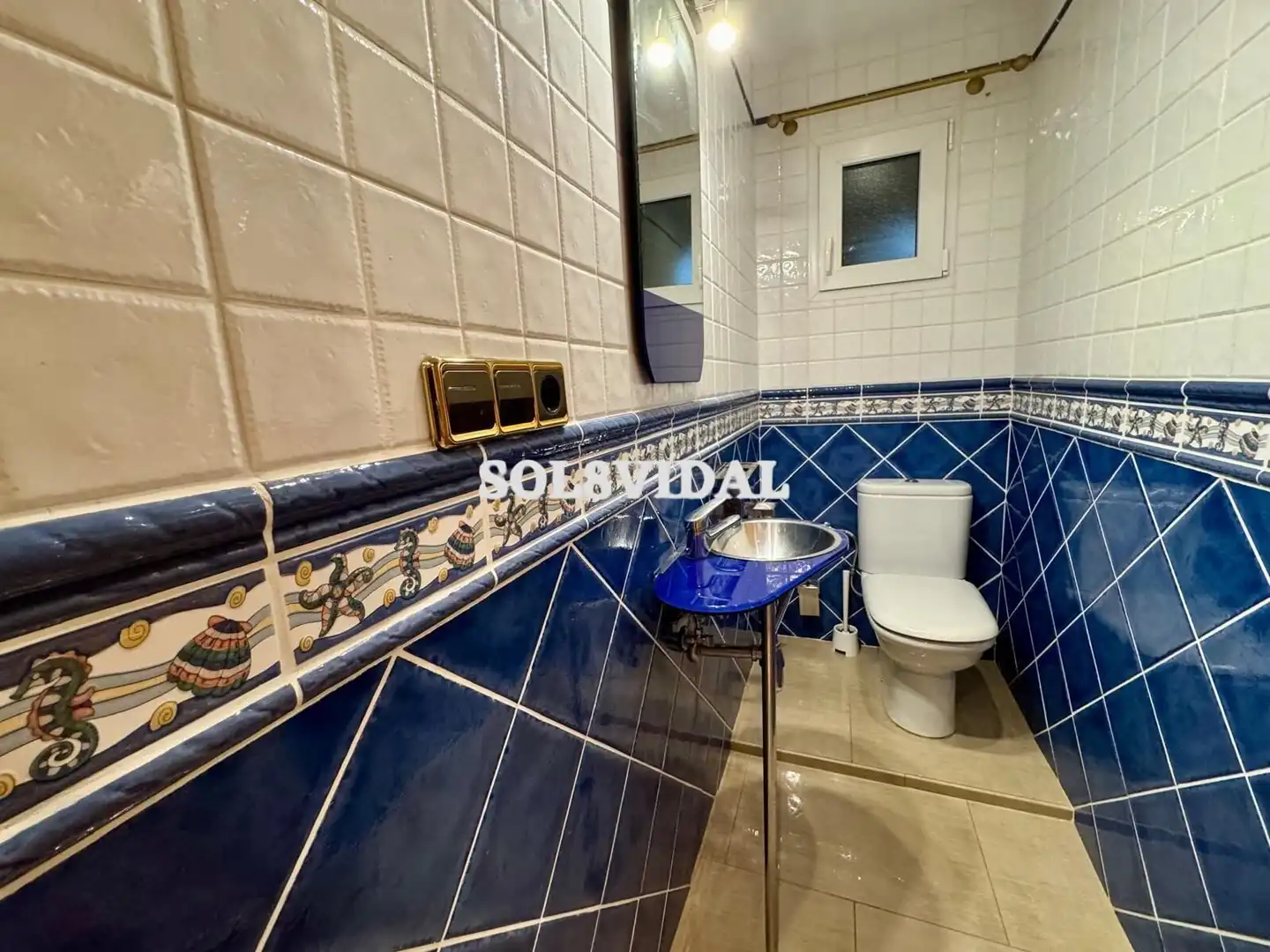 Baño de Piso de alquiler en Torrevieja con Aire acondicionado, Calefacción y Amueblado