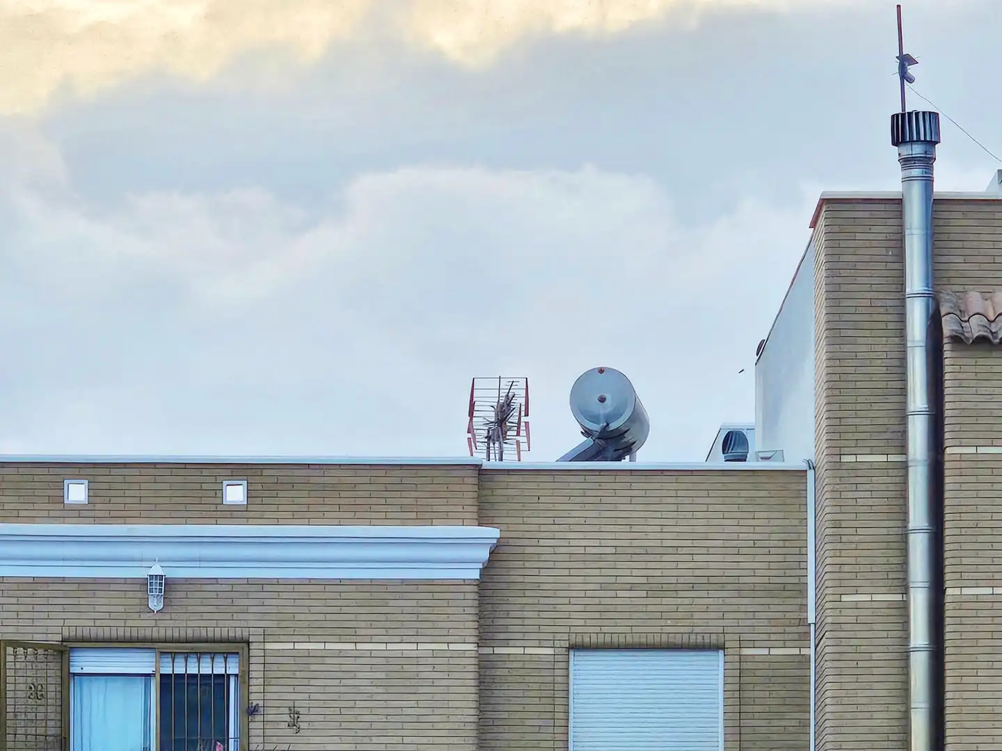 Vista exterior de Casa o xalet en venda en Vícar amb Aire condicionat, Terrassa i Moblat