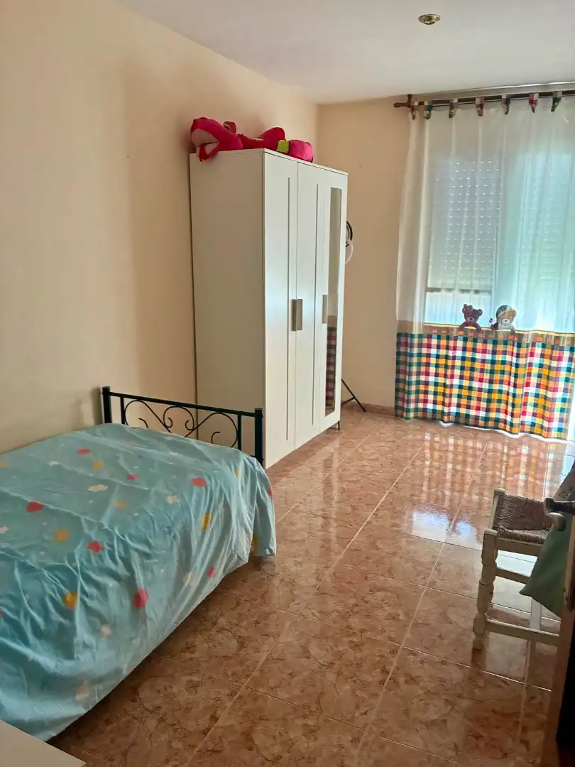 Schlafzimmer von Einfamilien-Reihenhaus zum Verkauf in Canet de Mar mit Heizung, Terrasse und Ofen