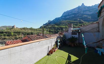 Vista exterior de Casa adosada en venda en Monistrol de Montserrat amb Terrassa i Balcó