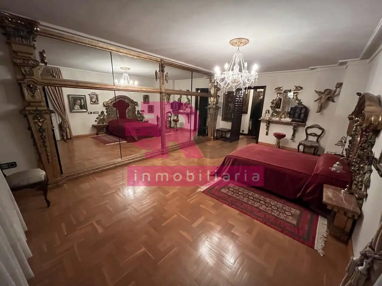 Dormitori de Casa o xalet en venda en Cabrerizos amb Calefacció, Jardí privat i Parquet