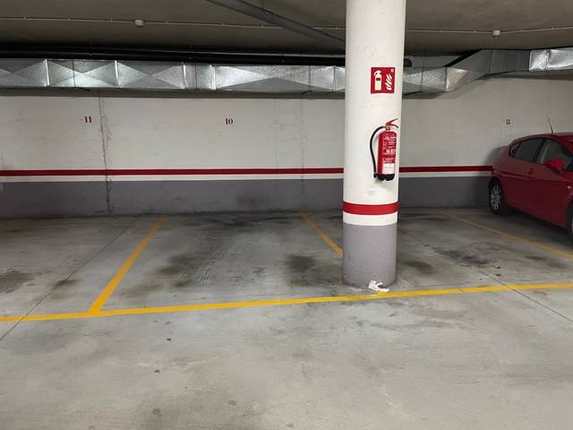 Garaje en Alquiler en Rua 25 de Xullo en Alto del Castaño